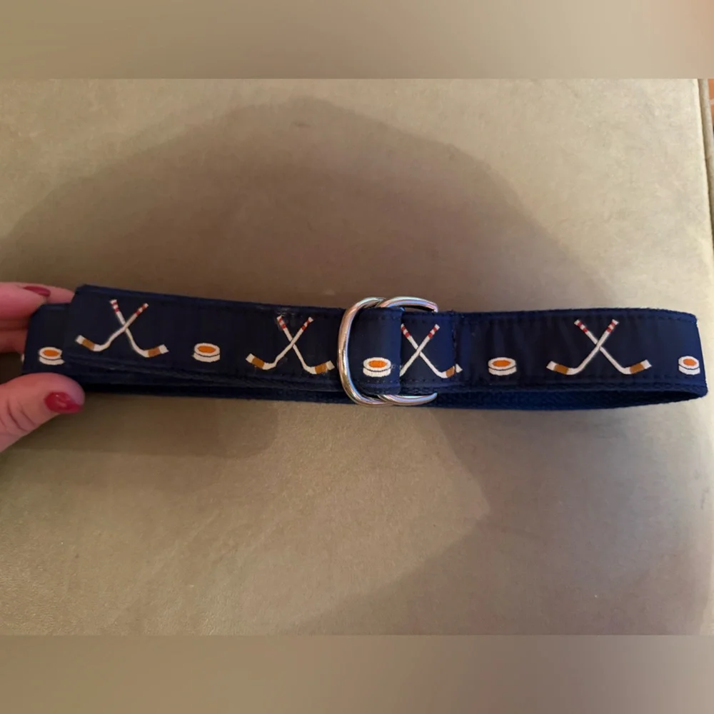 LeatherMan (Essex, CT)- Hockey-Themed D-Ring Belt (27 in), Navy, Size XXS